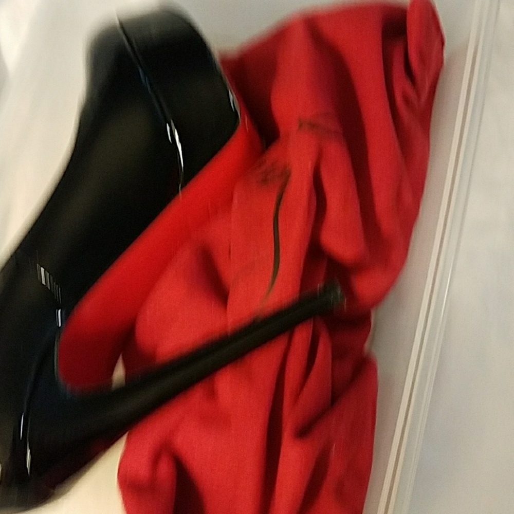 Shoes - Picture 4 of 4